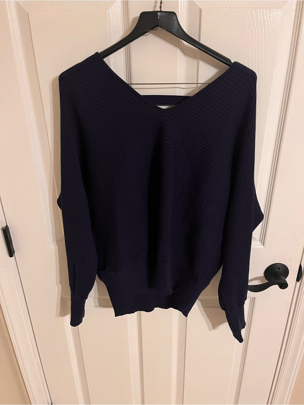 Women's Ribbed V-Neck Sweater in Navy